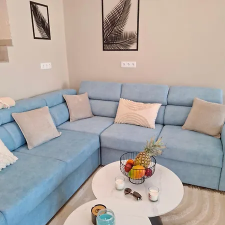 Marina Elegance شقة