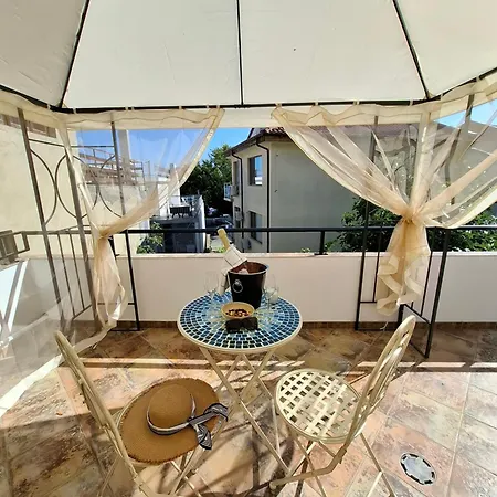 Marina Elegance * Balcsik