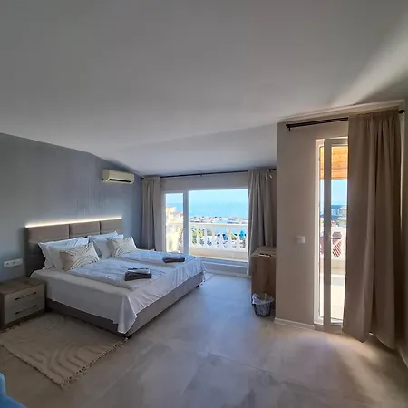 Marina Elegance * Balcsik