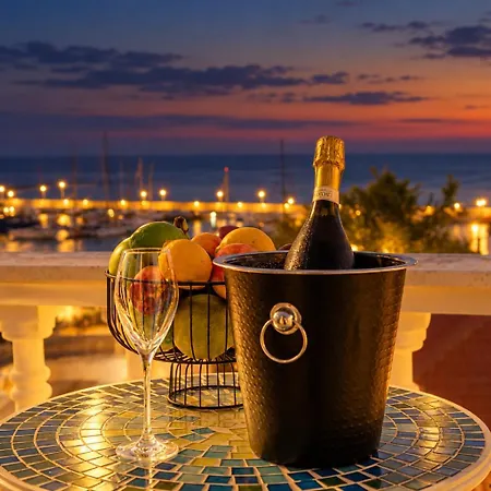 Апартамент Marina Elegance Балчик