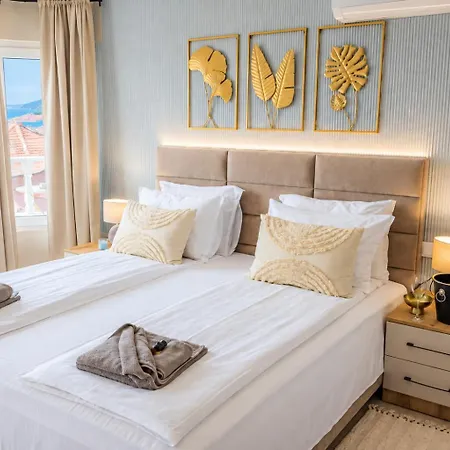 Апартамент Marina Elegance