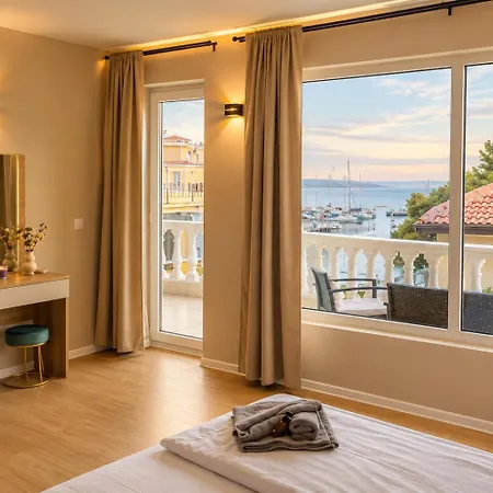 Marina Elegance Апартамент