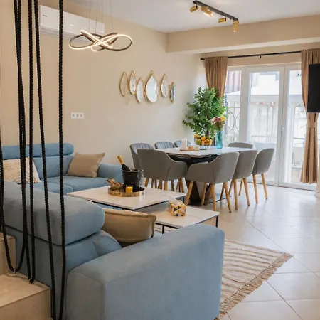 Апартамент Marina Elegance